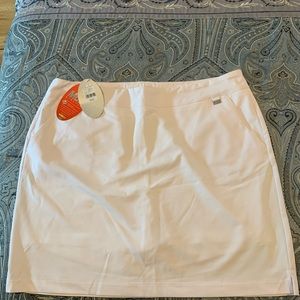 NWT Greg Norman Woman’s Golf Skirt White XL